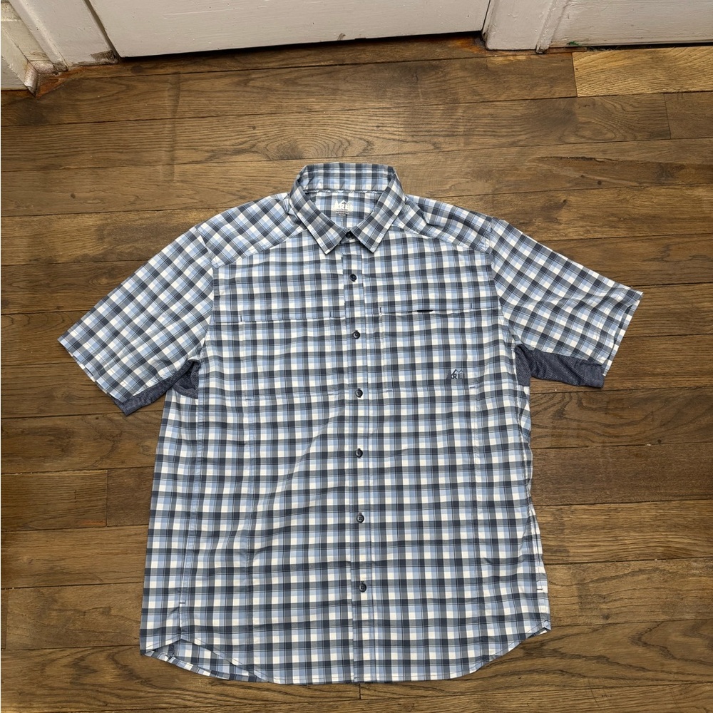 REI Men’s Button Down Shirt Size L